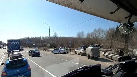 ПОГОНЯ С МИГАЛКАМИ.  БРОННИЦЫ.  ЦКАД