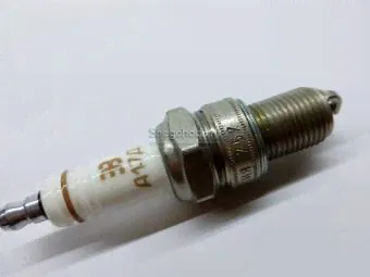 Свеча зажигания А17ДВ-1 659194000 Буран