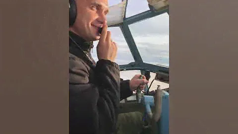 Skydiving Operations on the Antonov An-2T / Полёт на Антонов Ан-2Т на выброску парашютистов