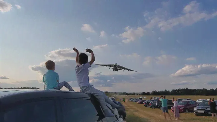 Приземлення Ан-225 Мрія, Гостомель / Landing An225 Mriya, Gostomel, Ukraine. І вибух дитячих емоцій!
