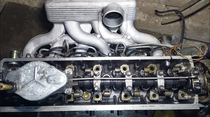 Начинаем разборку m21d24 e34 bmw.для притирки клапанов