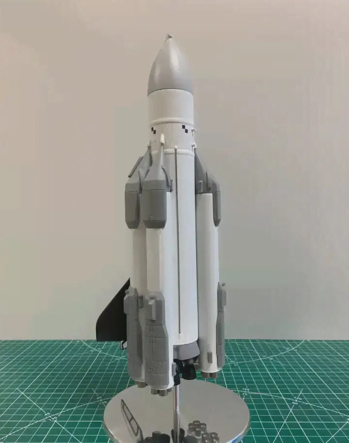 Модель ракеты-носителя Энергия-Буран-2