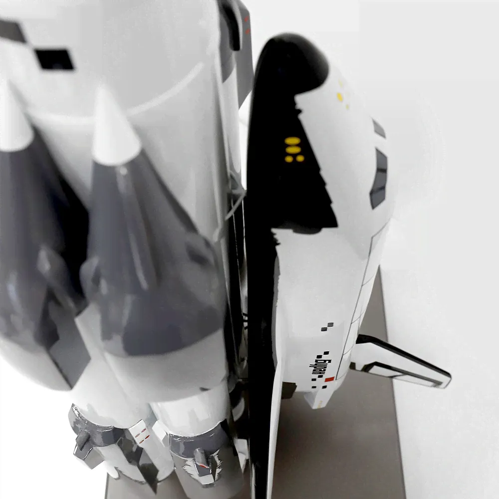 Космический корабль «Буран» с ракетой-носителем «Энергия»масштаб 1:72
