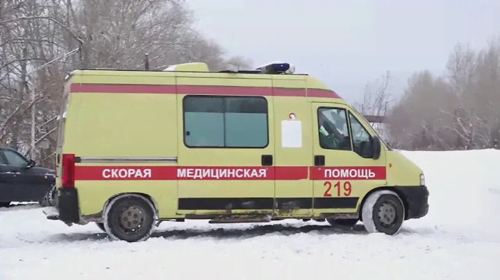 В Татарстане под лёд провалились снегоход и мотоцикл