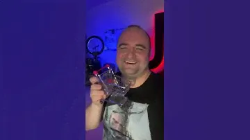 Встретил мини-тележку и не смог пройти мимо 😁очень круто сделана , как настоящая #тележка